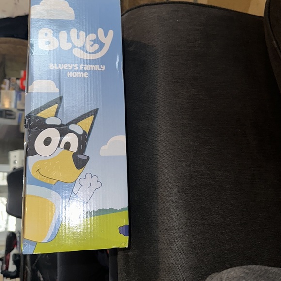 Bluey’s Family Home play set (new!)